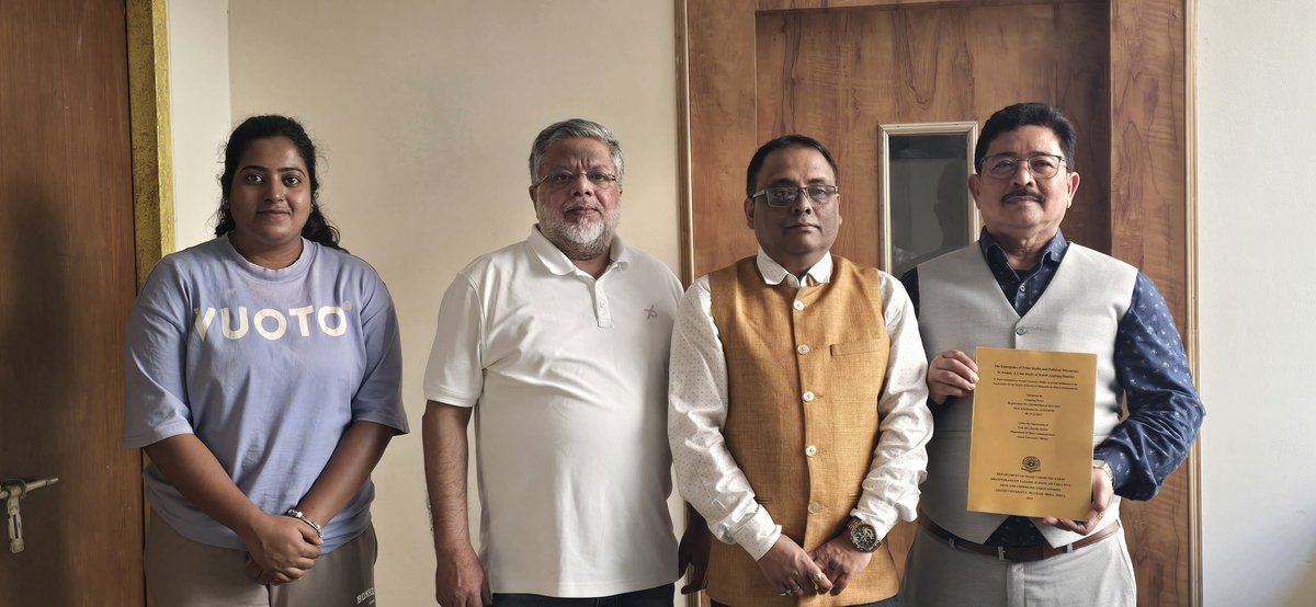Longsingteron's tweet photo. Defended successfully in my PhD Viva Voce today at the department of mass communication, Assam University, Silchar. 
My gratitude to the Dean Prof Nirmal Kanti Roy, HoD Dr Charbak and my mentor my supervisor Prof Partha Sarkar also to Prof Kabi, RGU, Naharlagun (External) https://t.co/thoULpmadk