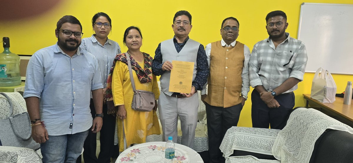 Longsingteron's tweet photo. Defended successfully in my PhD Viva Voce today at the department of mass communication, Assam University, Silchar. 
My gratitude to the Dean Prof Nirmal Kanti Roy, HoD Dr Charbak and my mentor my supervisor Prof Partha Sarkar also to Prof Kabi, RGU, Naharlagun (External) https://t.co/thoULpmadk