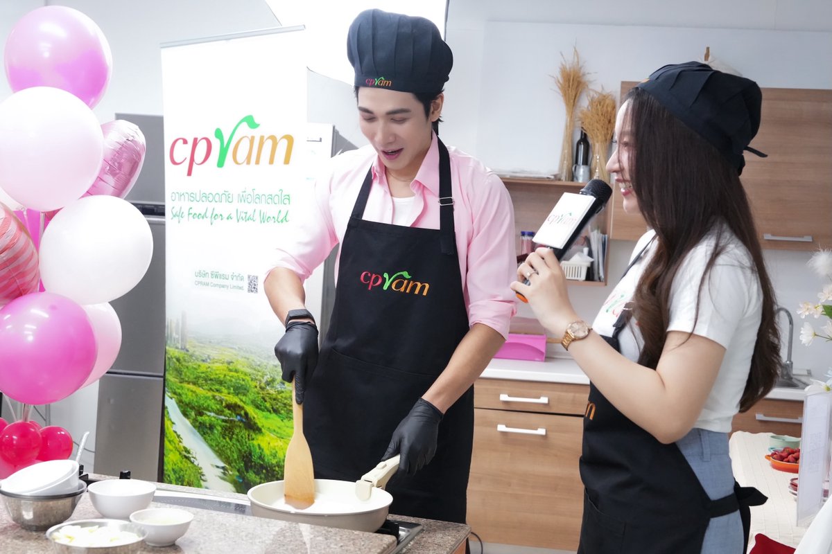 ANiceEnt's tweet photo. หวานฉ่ำรับเลิฟ! ซีพีแรม - “สมิธ ภาสวิชญ์” เปิดครัว CPRAM FOOD STATION เปิดประสบการณ์เมนูรับเลิฟ “Strawberry Mousse Cake” เลอเชอรีน พร้อมส่งต่อแนวคิดลด Food Waste และโภชนาการที่ยั่งยืน
#smithpaswitch
#สมิธภาสวิชญ์
#cpram
#ซีพีแรม
🔗 https://t.co/lDMXjsvLcZ https://t.co/nYGbP1iv4l