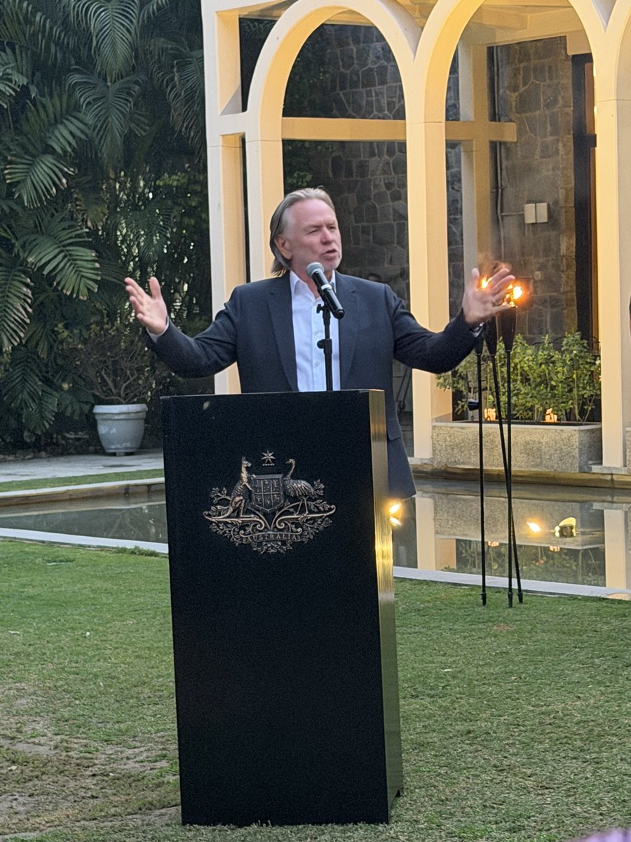 SurenderVikram's tweet photo. Great night of tech diplomacy 🤝 at the 🇦🇺 High Commission, New Delhi, meaningful discussions on #AI #DPI #AustraliaIndiaRelations #Technology #aiimpactsummit2026 #DigitalTransformation #Sydney https://t.co/CbJublSbBp