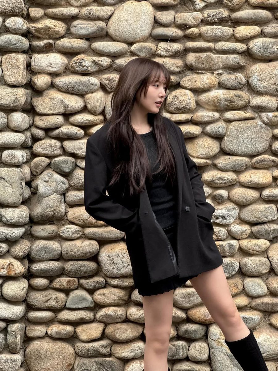 GFS_backup's tweet photo. [PIC] 260226 - Yerin (every__nn) post

🐥💫🌚

#GFRIEND #YERIN @YERIN_OFFICIAL_ https://t.co/8Vb2mQNPjv