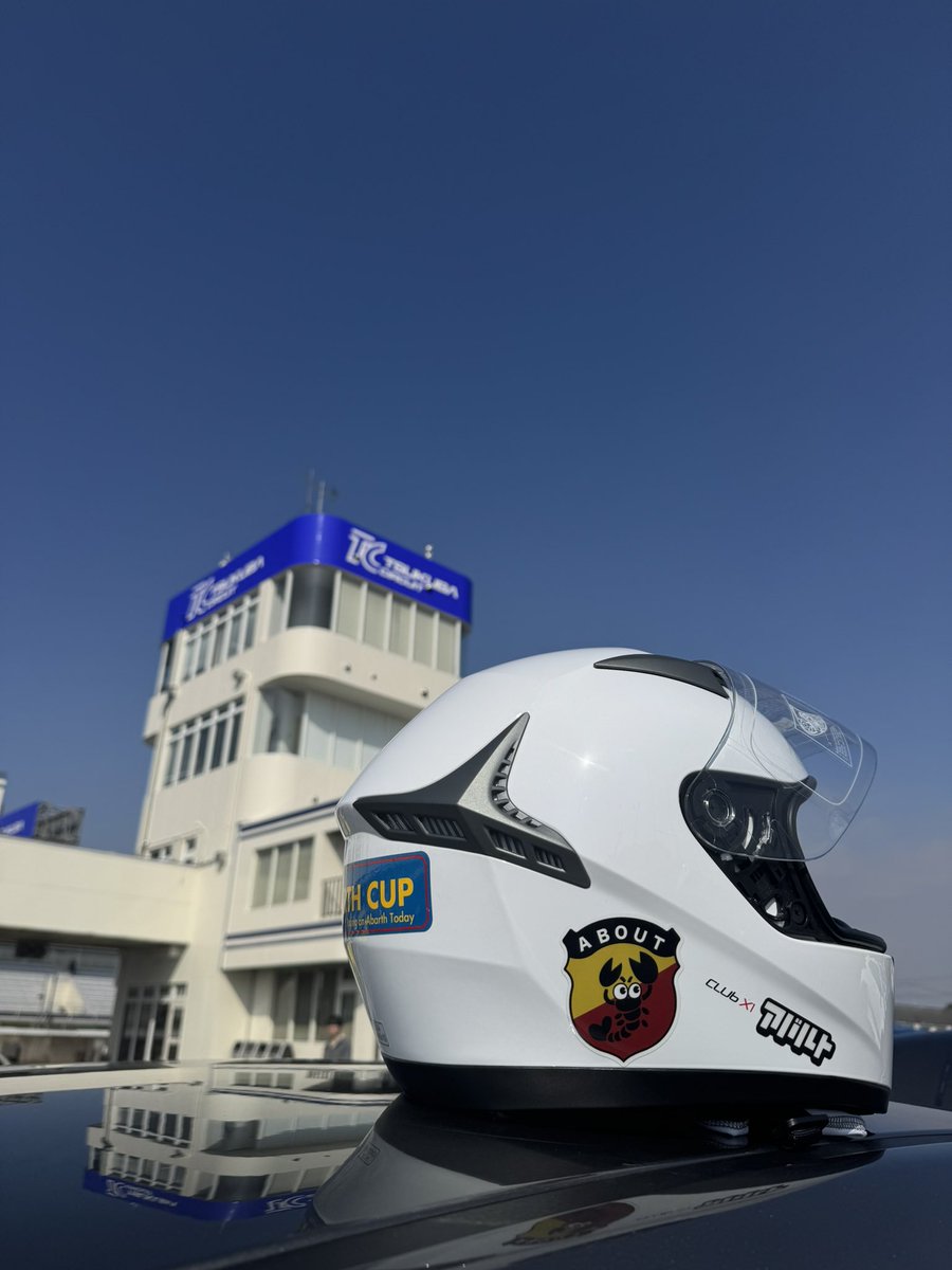 pphyt's tweet photo. A PIT 走行会 TC2000
蘇武さんに同乗してもらって腕を上げたかな？ https://t.co/k2a5V9pwMH