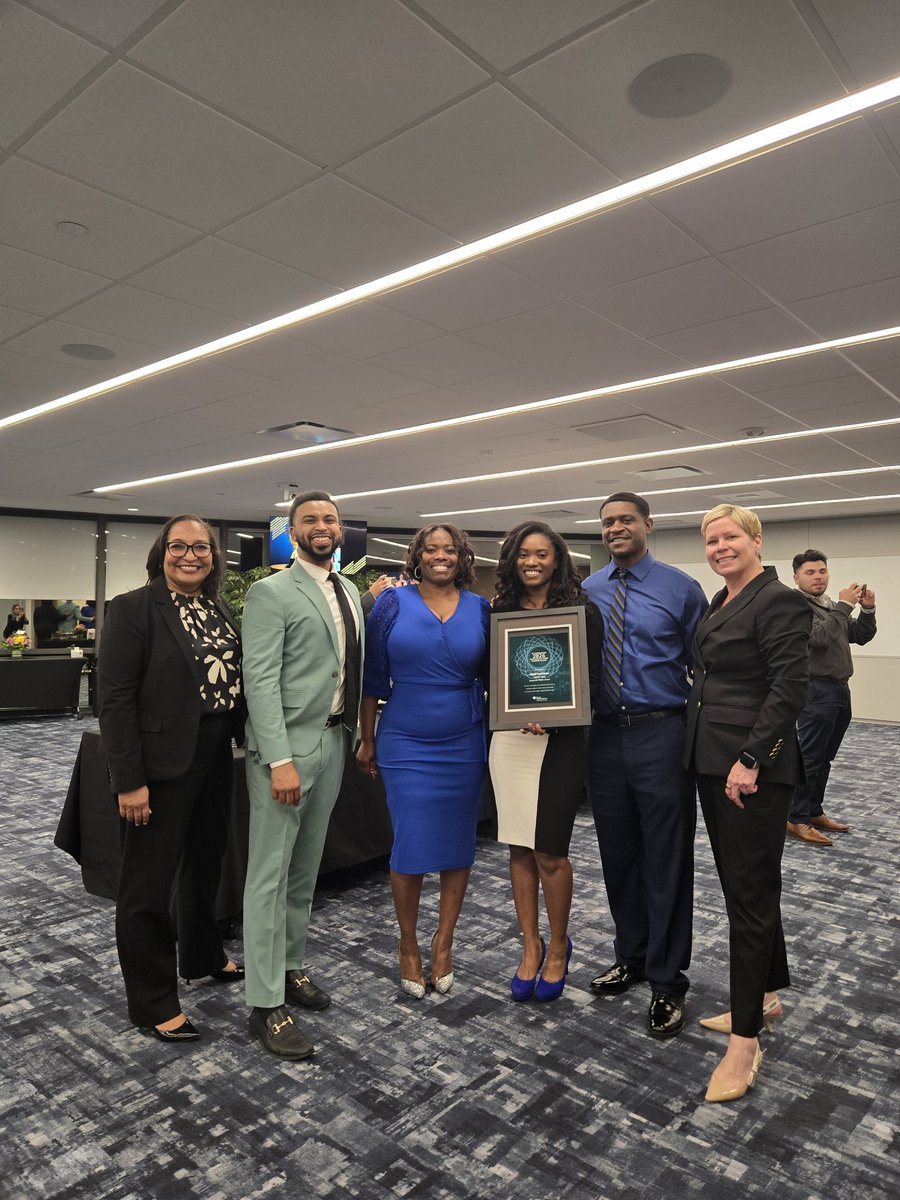 SMUSandra tweet media