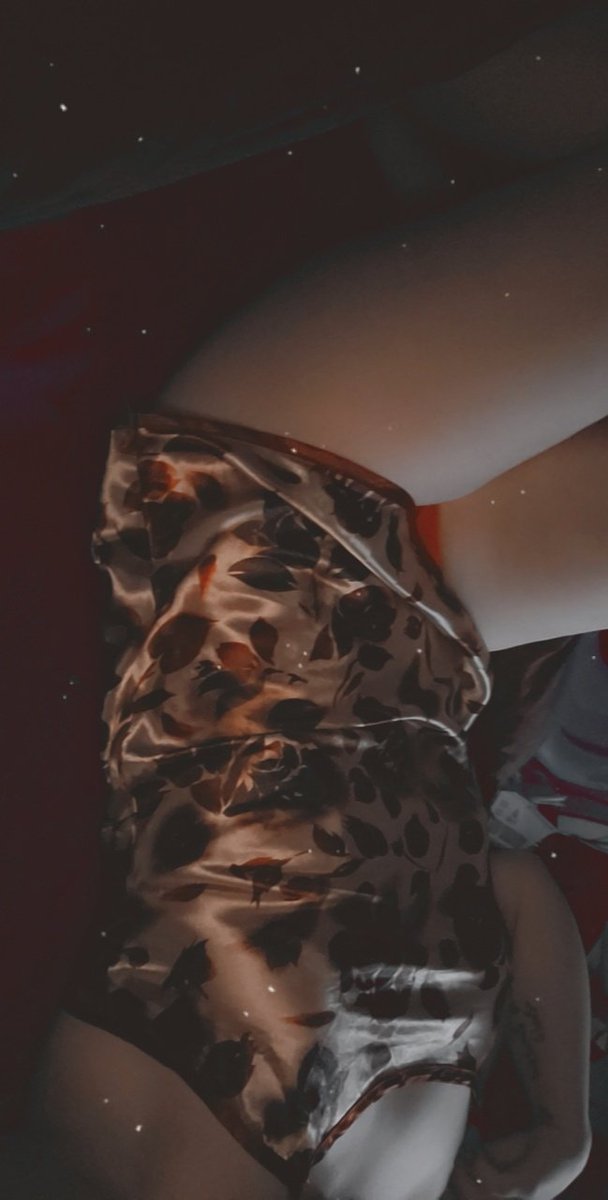 hellinahandbasket tweet media