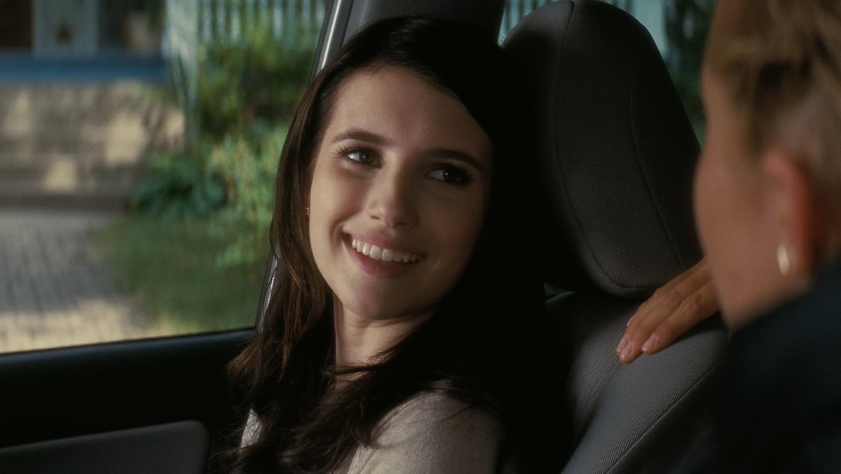Emma Roberts Brasil tweet media