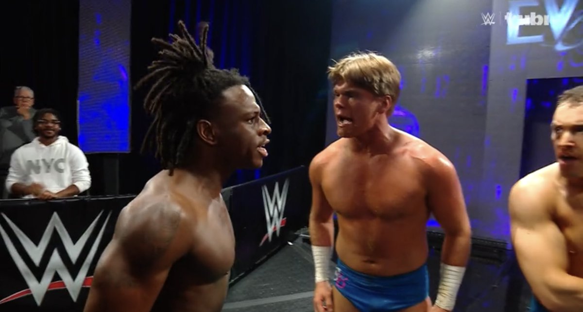 LilLevelUp's tweet image. The Vanity Project walk out on Team ID! #WWEEvolve