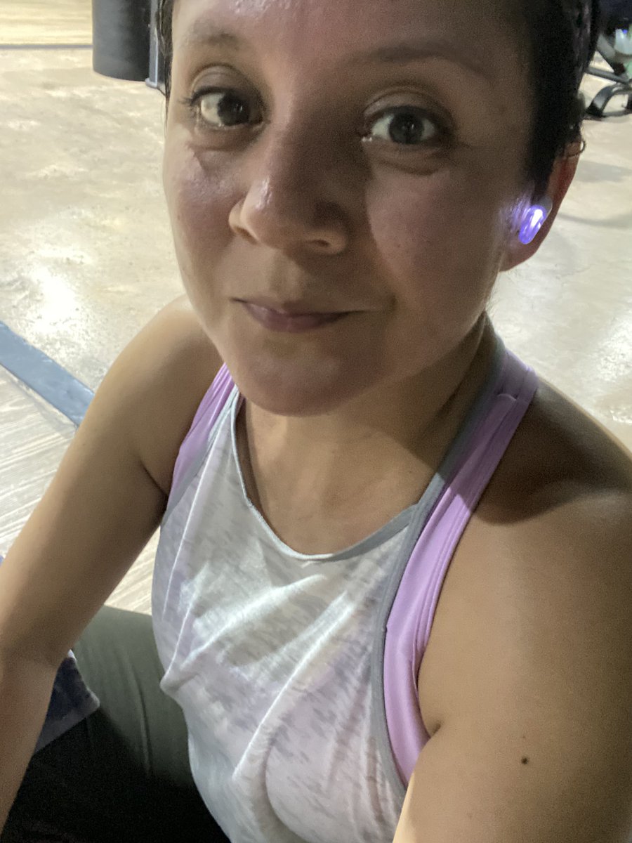 Tenkis's tweet photo. Sudada nivel dios. Nada más 4 km a paso de tortuga #Miercoles https://t.co/xb4bMeH0aV