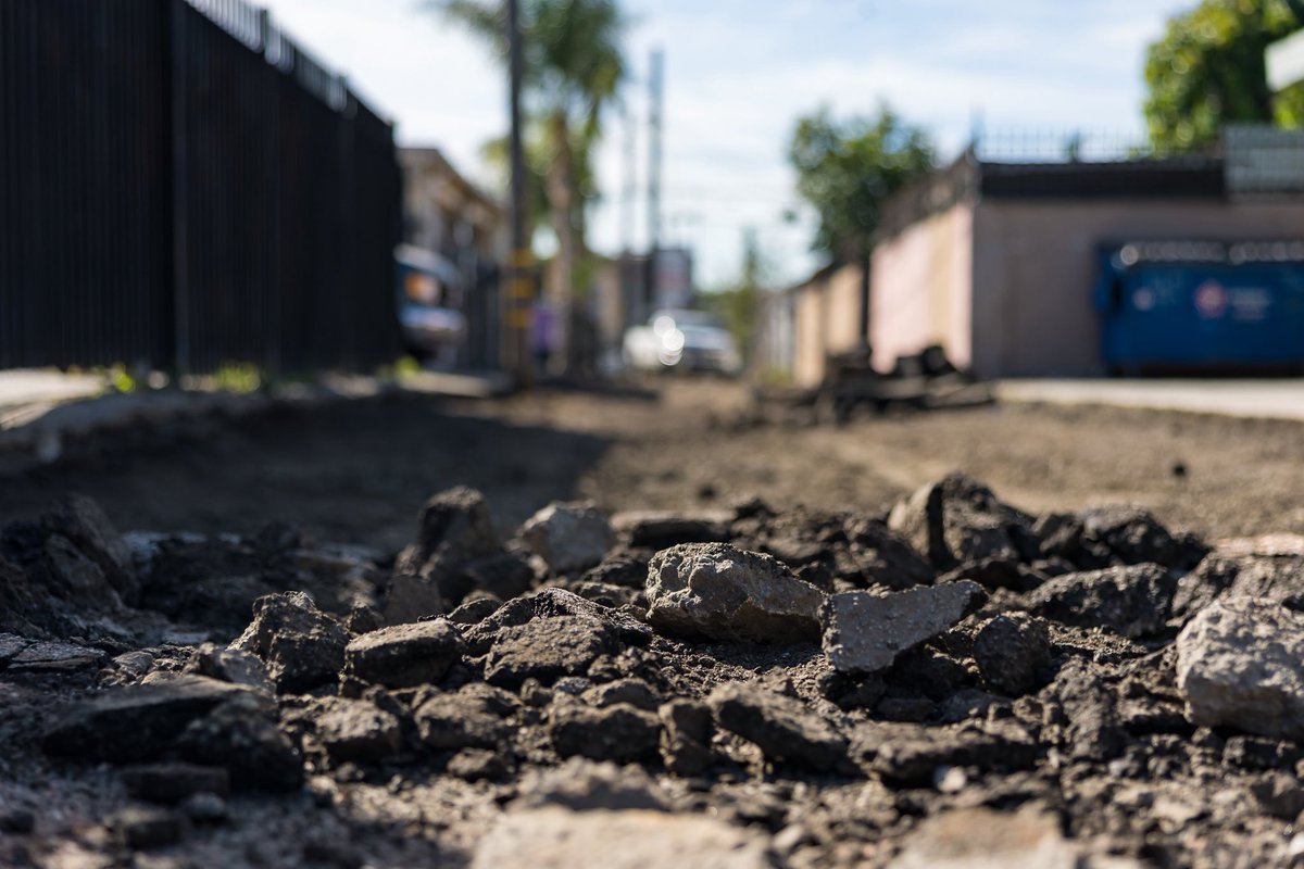 Hawthorne, CA tweet media