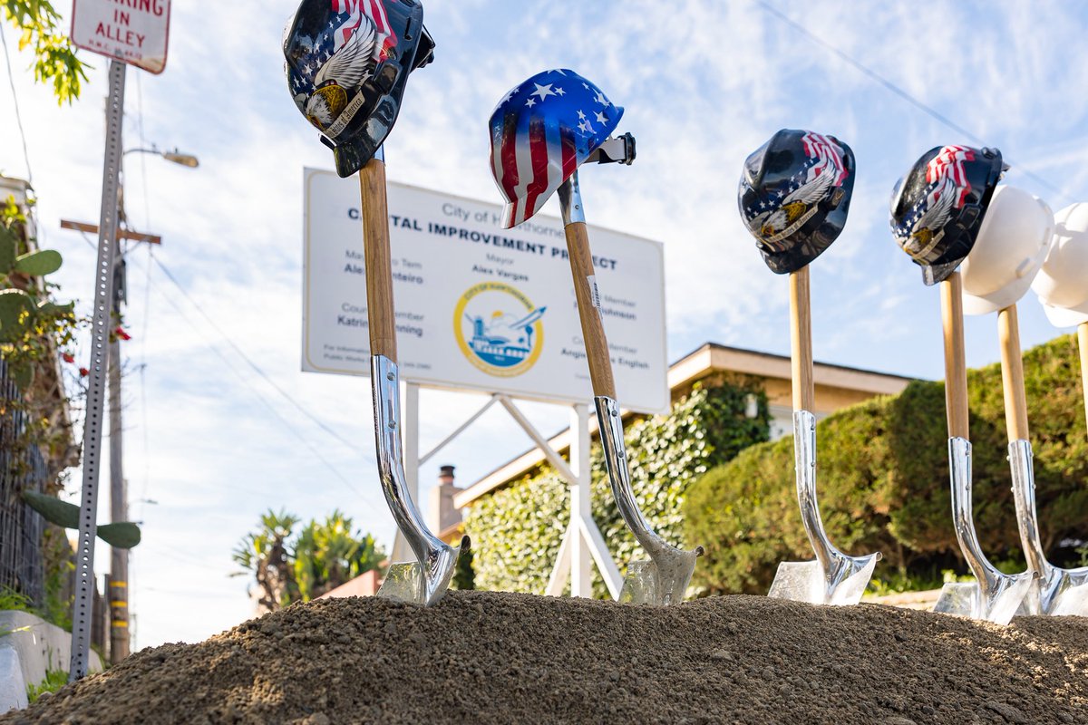 Hawthorne, CA tweet media