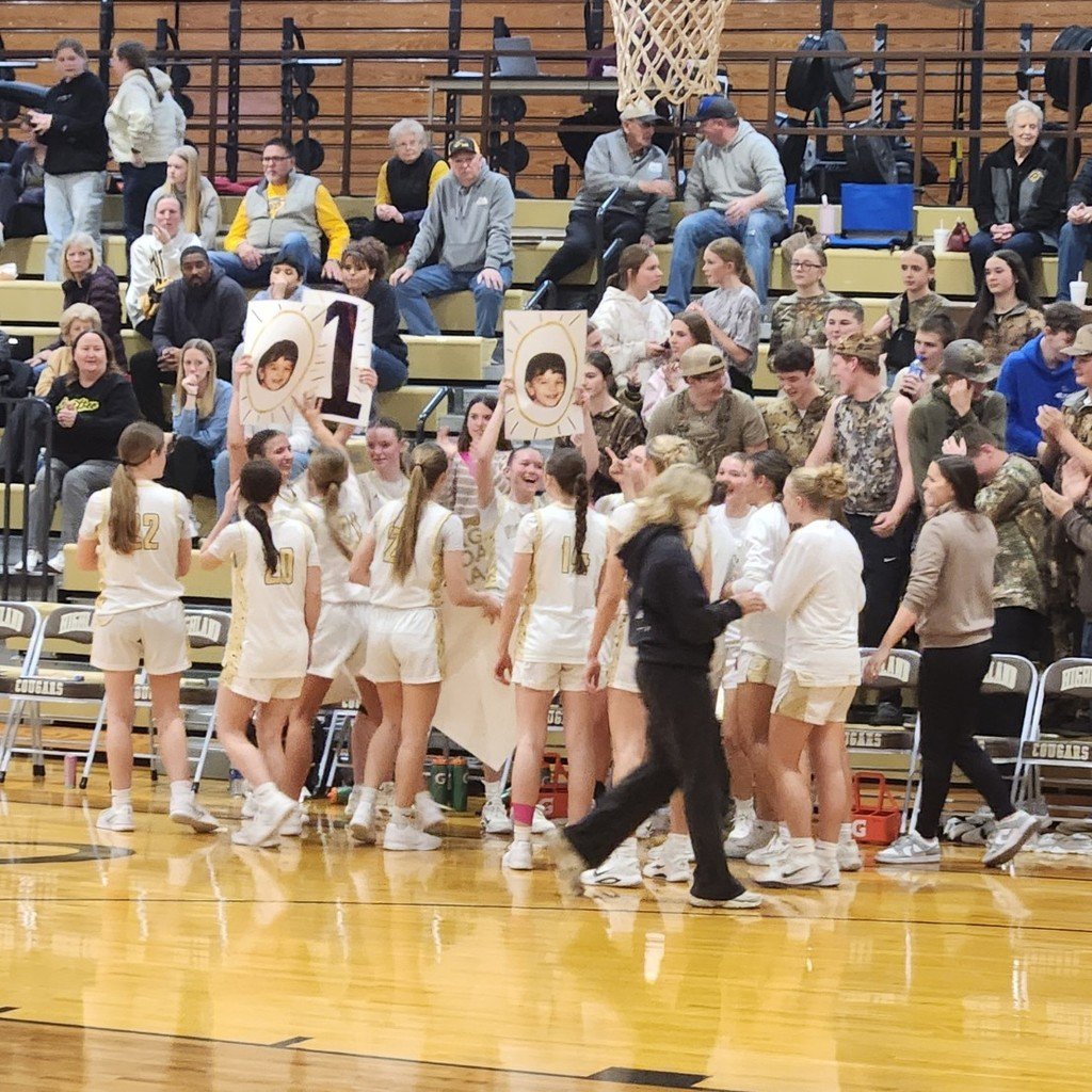 _GoCougars_'s tweet photo. Congrats Lady Cougars on a solid win over Macon, 63-35, in Class 3 District 6 Semifinal action. The Lady Cougs advance to the Championship game Fri, 2/27 @ 6pm. Congrats ladies and also to Coach Jaco who picked up her 100th win with tonight's victory.

#WeAreHighland
#GoCougars https://t.co/f4QnJOo5Dl