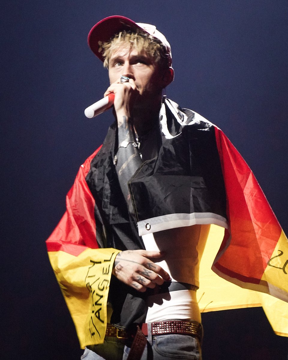 hannahˣˣ tweet media