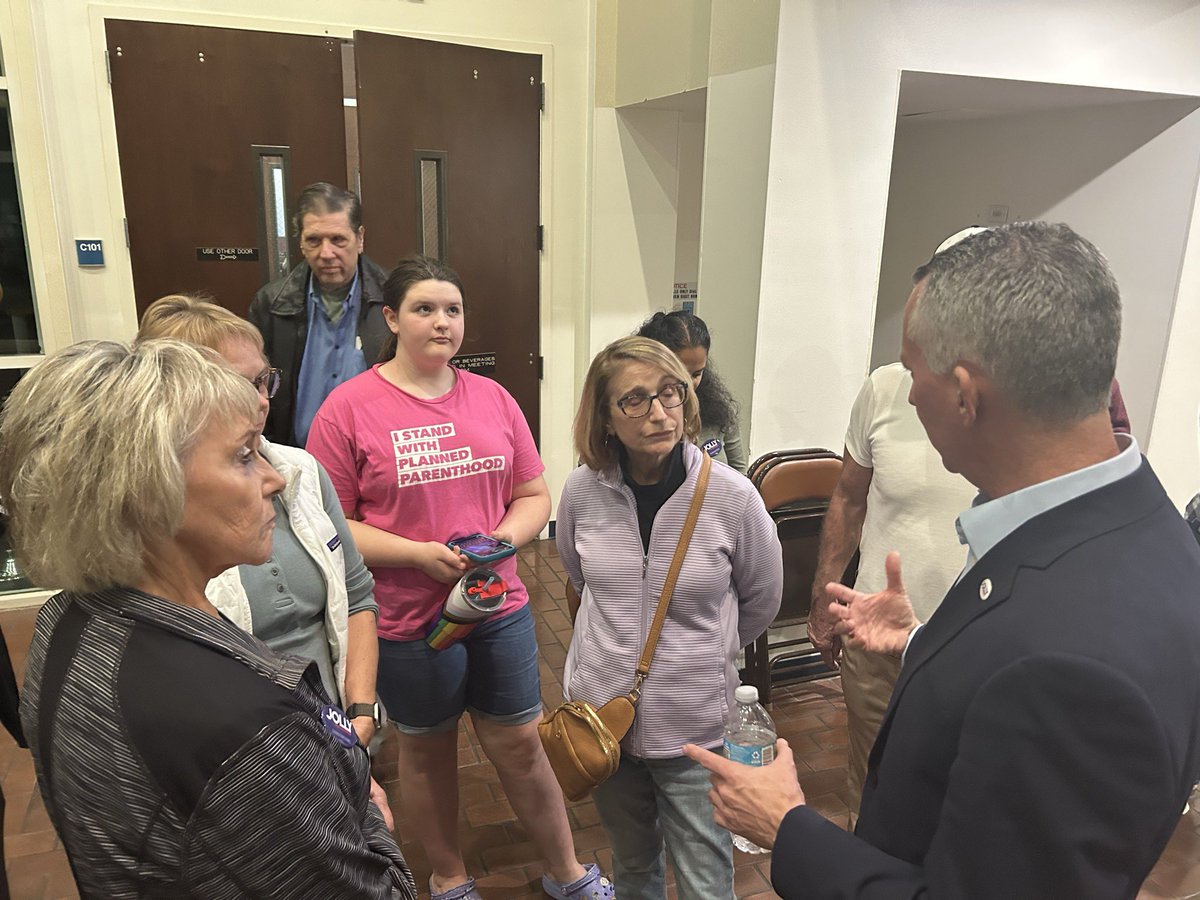 davidjollyfl's tweet photo. A full house tonight in Brevard County. Change is coming, be a part of it. https://t.co/cgGC1JG6pl