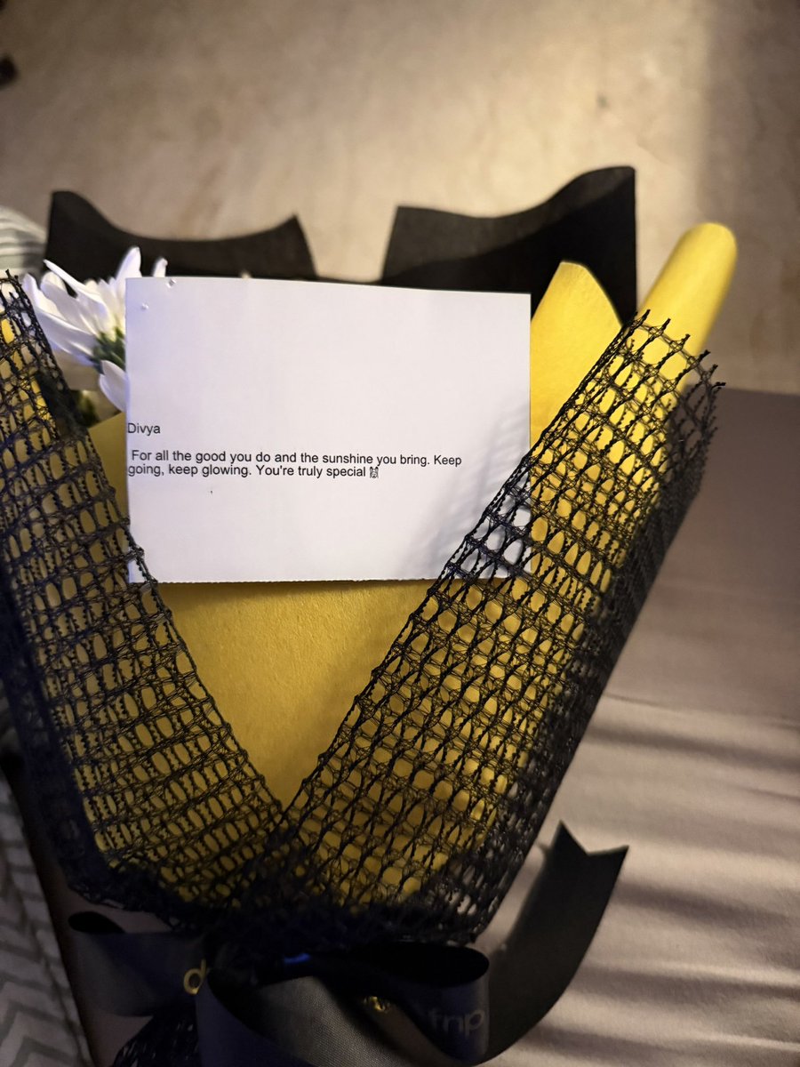 I told you all, yesterday was good. 💐