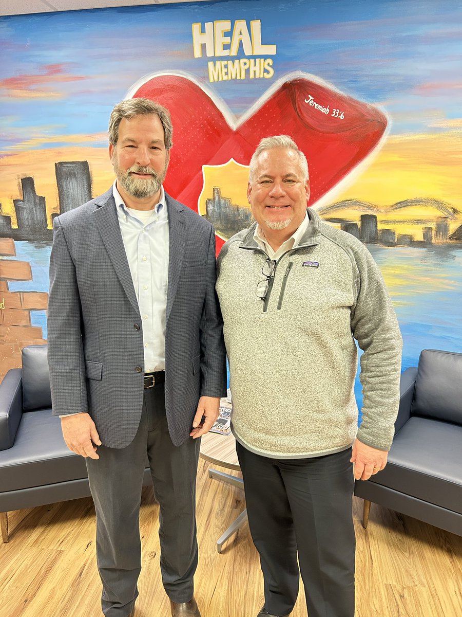 SalArmyMemphis's tweet photo. 📍Stephen Carpenter came to visit our newly renovated Purdue Center of Hope!!
‼️He is The Salvation Army’s Southern Territory Kroc Director and longtime friend to our Memphis Area Commander, Major Tim Gilliam! https://t.co/ay3OY5eo3c