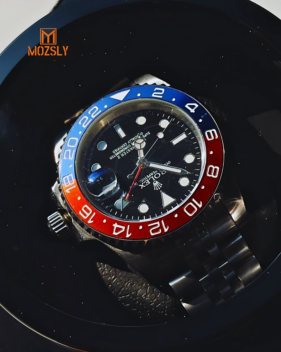 mozsly51388's tweet image. Keep It Running.
Even when it’s off your wrist,
your watch shouldn’t stop.
Ready whenever you are.

More at 🔗 Link in bio

#mozsly #mozslywatchwinder #watchwinder #luxurylıfestyle #desksetup #timelessstyle #designdetails #watchcollector #automaticwatch #luxurywatches