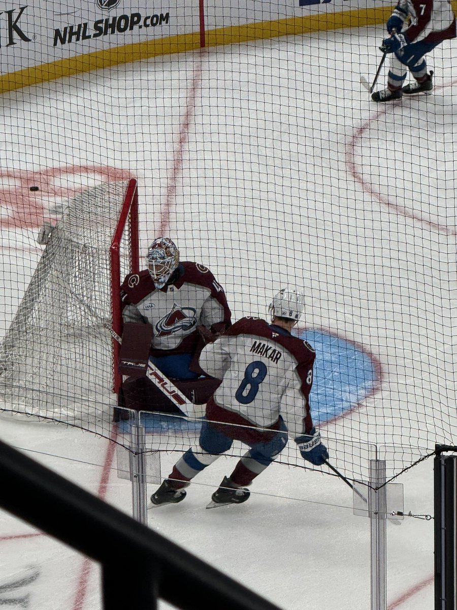 BeauKnows43's tweet photo. Go Avs! https://t.co/kiwmGw9OOl