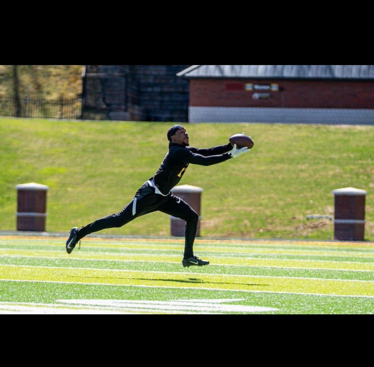 (Smooth) tweet media