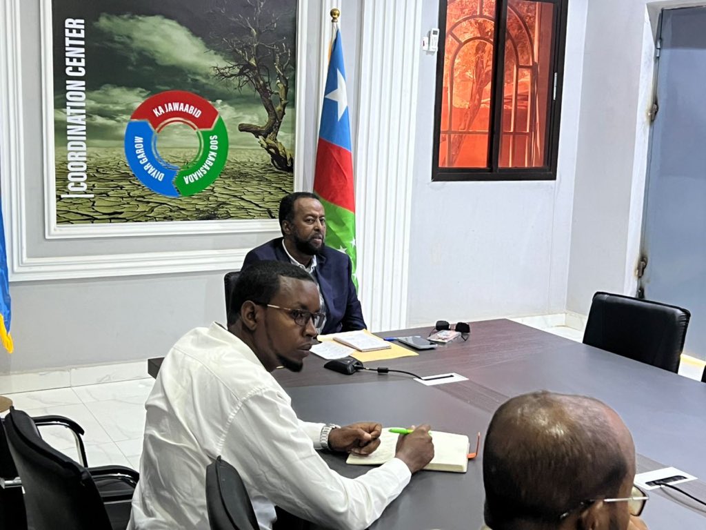 nasirarush's tweet photo. On Wednesday met with new Food Security Cluster partners for Somalia Humanitarian Fund @shf_somalia in South West State. 

The goal was Safeguarding humanitarian assistance together. 

We focused on strengthening aid delivery through:
• Clear criteria for selecting beneficiaries;
• Transparent disbursement modalities;
• How to handle Village Committees role;
• Agency Staff training to prevent fraud;
• Using biometrics & such as the Single Register forms of IOM for accountability. 

Attended partners include: 
@AyuubNgo 
@asipngo 
@hornaid2023 
@MARDOORGANIZAT1 
@CESDOORG 
@pasos_org 
@IRinSomalia 
@TaakuloSomali 
@YPEER_SOM
@wardirelief 

We deeply appreciate the generosity of SHF donors—your support makes this work possible and assure you to safeguard your financial contributions.