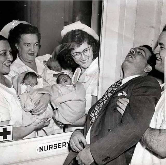 "초음파 검진이 없던 시절"

쌍둥이 정도는 혹시나 할 수 있었지만

세쌍둥이는 정말 '깜짝 출산'이던 때