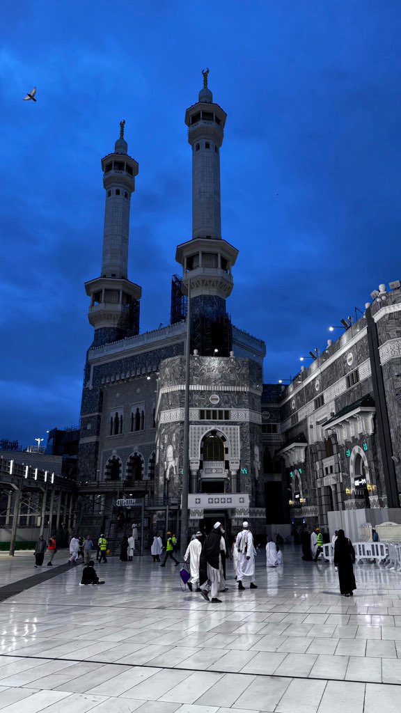 سكينة مكه فجراً