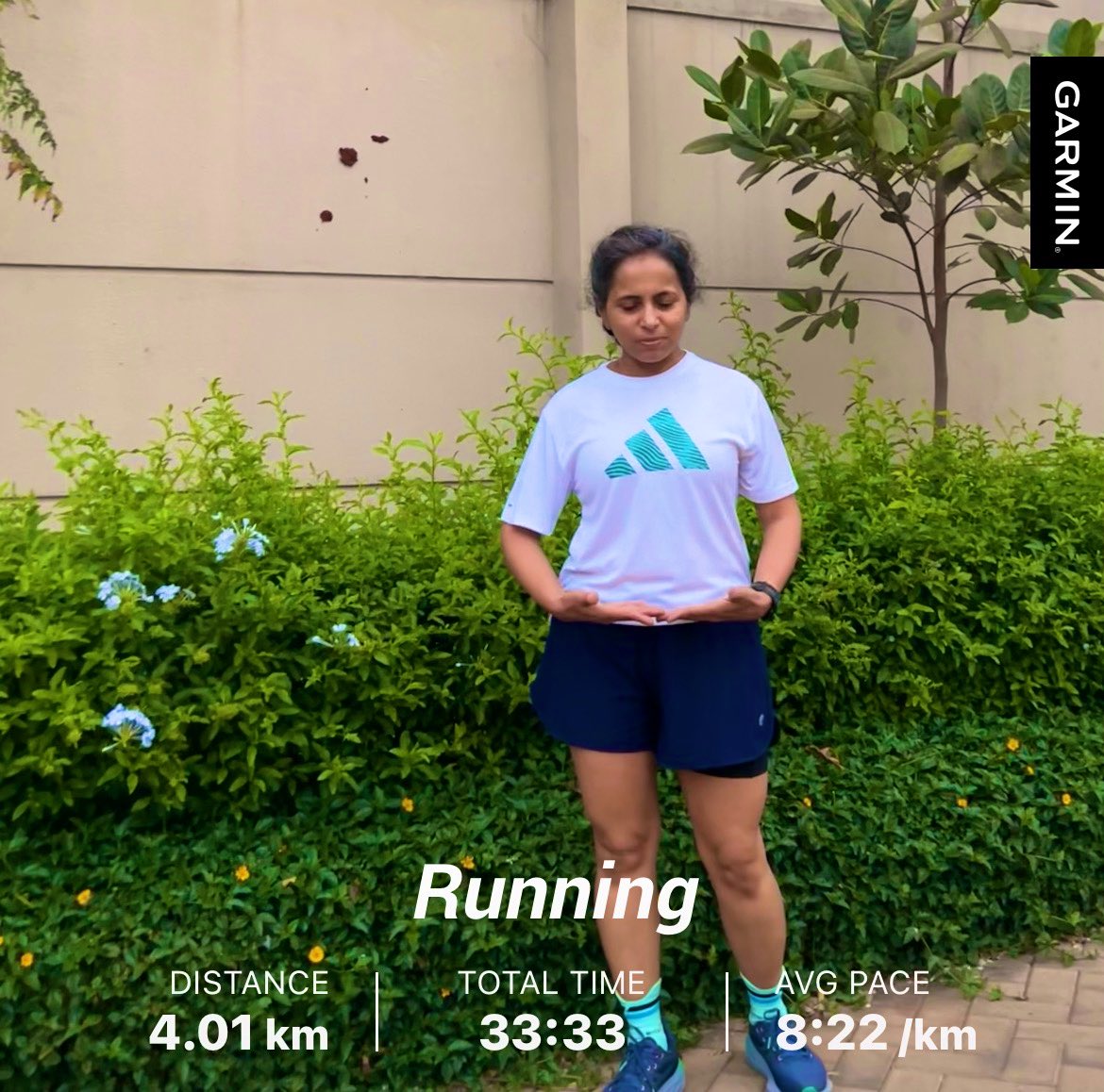 NagavidyaR's tweet photo. The weather is so pleasant outside, it feels like AC.  
Happy I got my run in this morning.  
With Zone 2 running, you can look forward to your next one 🏃‍♀️😎—recovery is faster.  
#MorningBliss #5amClub #Run  #Runwhileyoucan #Sweat #StayFit https://t.co/gXpkTWfLsD