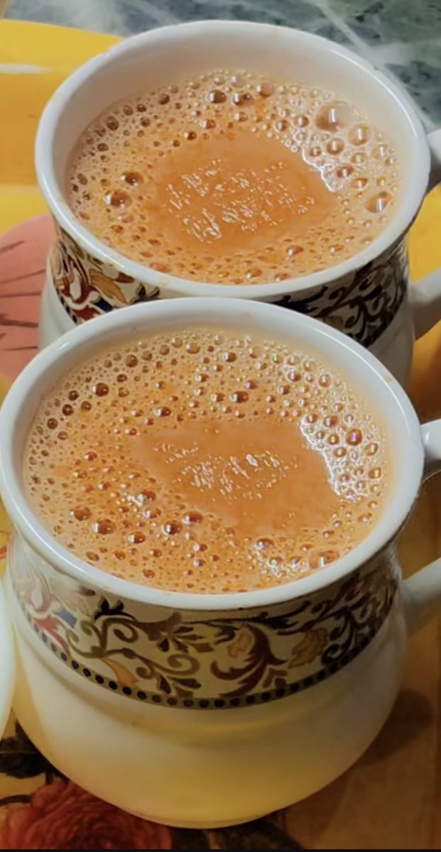 ये सच है के आजकल ज़रा मुश्किलों में हूँ
बस  ज़िंदगी  गुजा़रने  की  कोशिशों  में हूँ...

Good morning