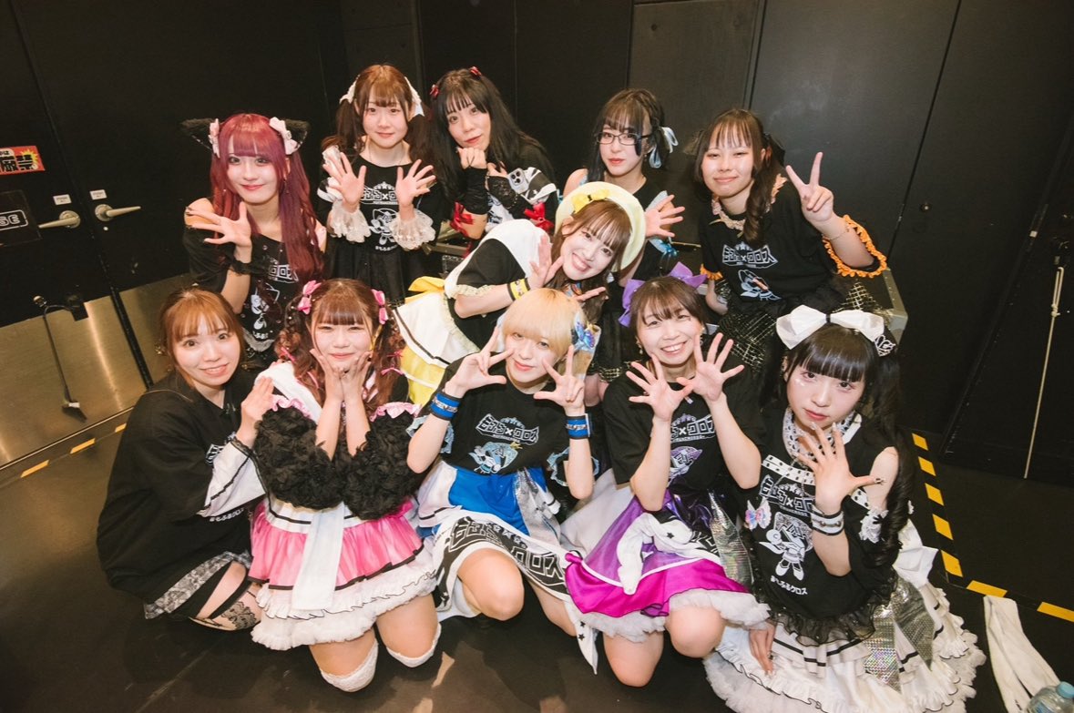アイドル6年間、前十字靭帯断裂の手術をしてそれでも後遺症と戦いながら
ステージ立ち続けてきた私だけど
夢はきっと叶う。本当に自分を信じて周りを信じて協力して掴み取っていくもの
決して楽してここまで来たわけじゃない
完全パフォーマンスは未だにできないけど
私なりの精一杯をもっと見てほしい
