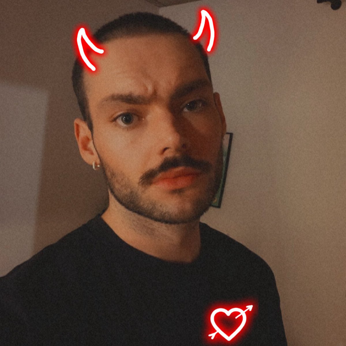 mistyjoost's tweet photo. James admitted to being bald, Not to being gay with willne 🫶🏻 Plus, being bald isn't even the worst people can do. (Holocaust.) and much worse. https://t.co/rLKrMRcm9n