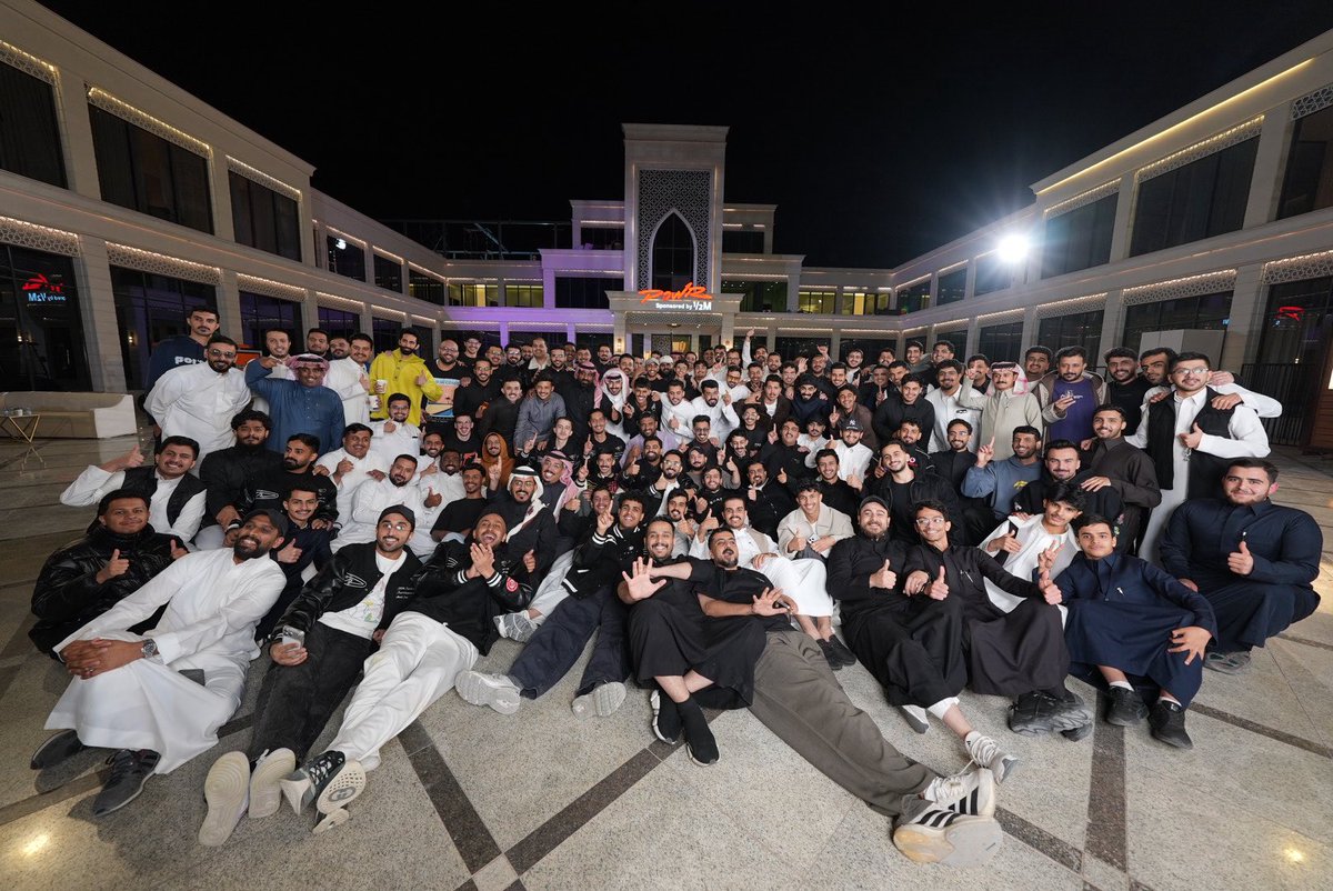 1FlGHTER's tweet photo. ويني انا دوروني والله يا حنا كثيرين ♥️🤍 https://t.co/ixw8OFyGsC