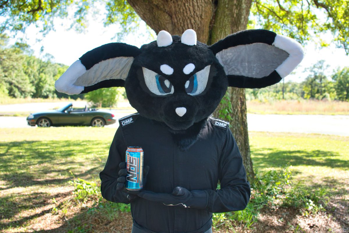 VicthePanda1's tweet photo. @MintySnep Looking good. I still have my OMP cart suit. https://t.co/6Y0p9nk1qO