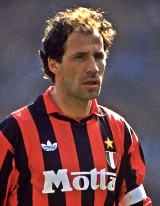 Legends of Football tweet media