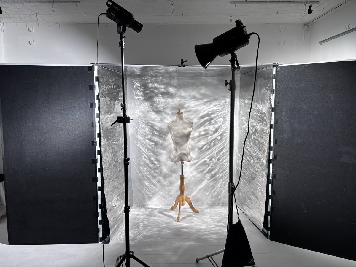 ミラーシートをカポックに貼ってサイバーっぽく📸 #ミラーシート