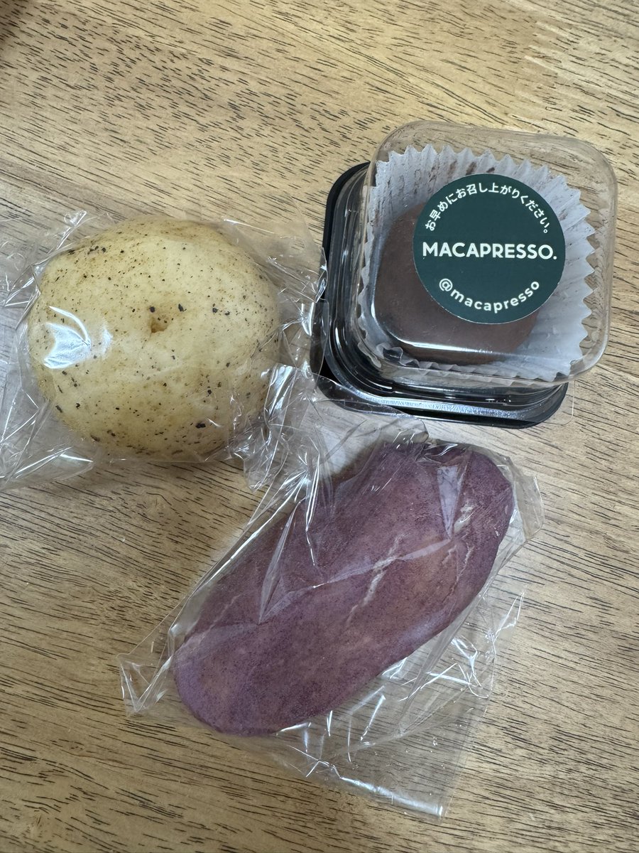 smallsummer0719's tweet photo. 新大久保で食いたいもん全部食ったった！！
#hwachon
#movemove
#macapresso
#shinchoncafe
#高栗屋 https://t.co/y5HHxBbkPu