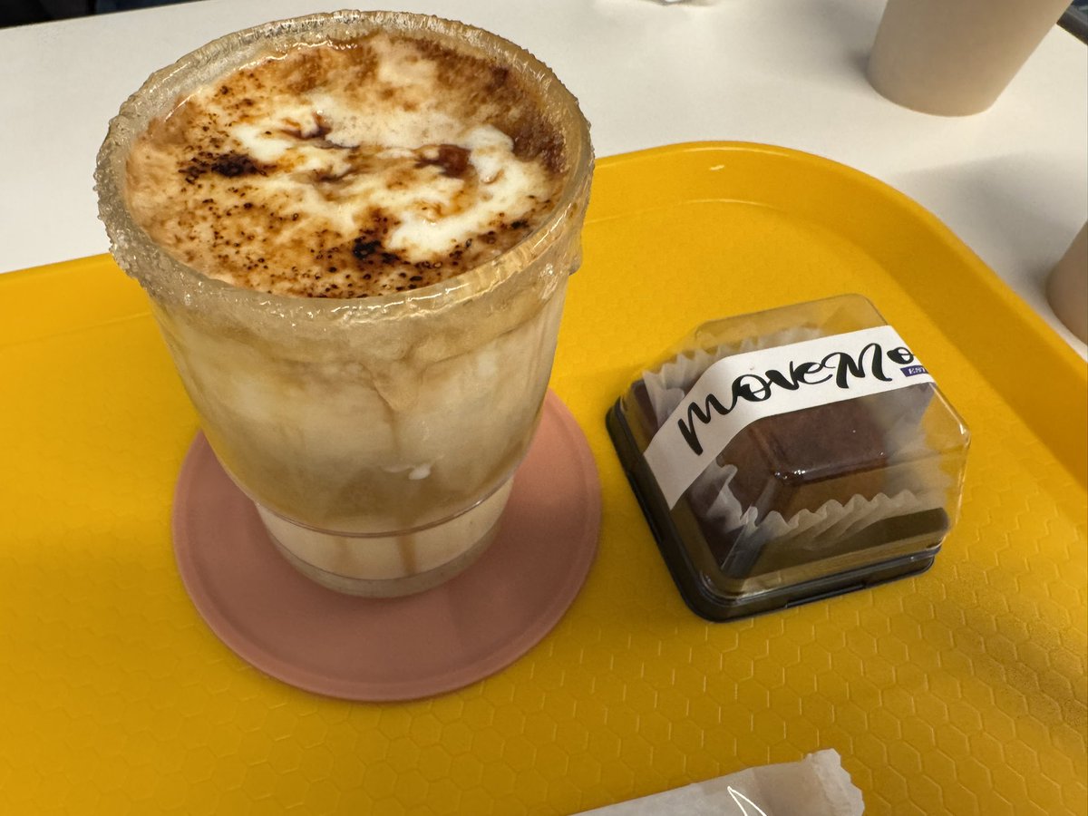 smallsummer0719's tweet photo. 新大久保で食いたいもん全部食ったった！！
#hwachon
#movemove
#macapresso
#shinchoncafe
#高栗屋 https://t.co/y5HHxBbkPu