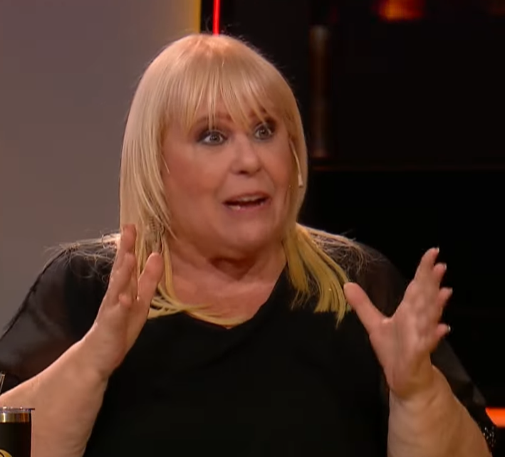 Laura Ubfal: el error de todos los años... mujeres votando mujeres.
Ceferino: A NADIE LE IMPORTA
Laura Ubfal: ME DEJÁS HABLAR???

VOLVIERON SUS PELEAS