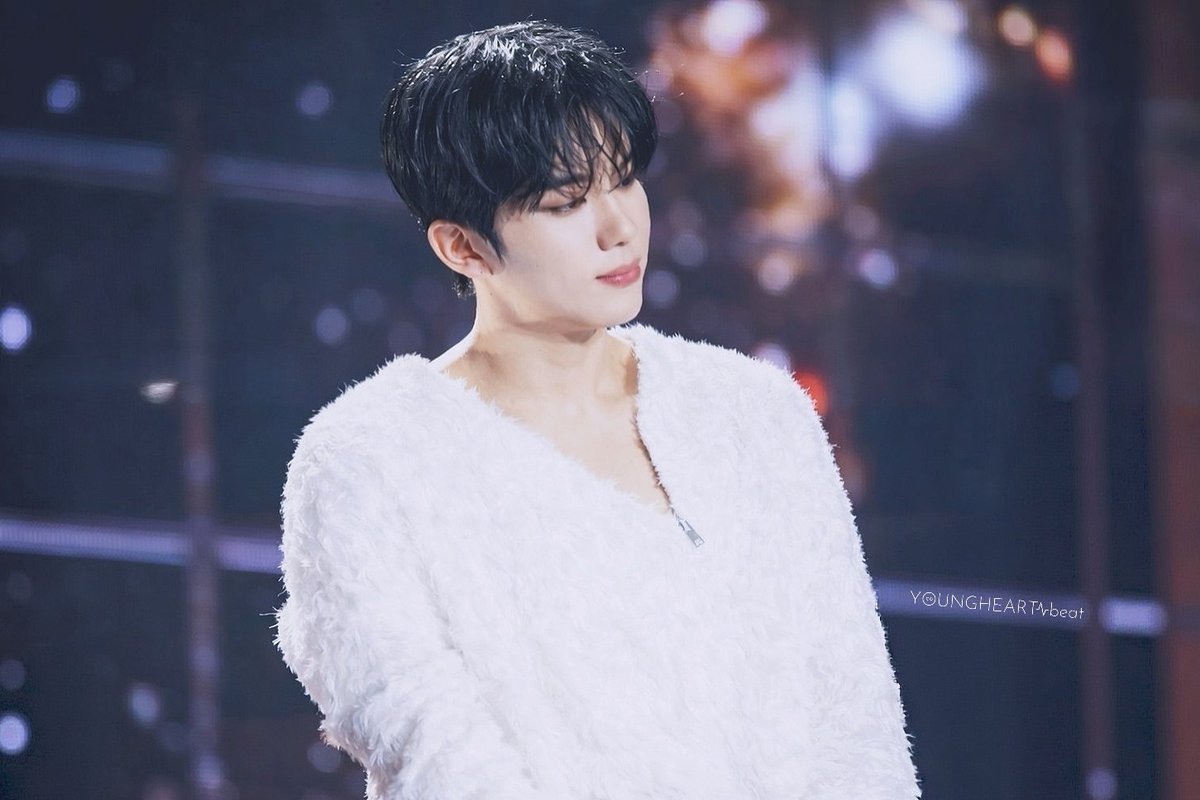 YOUNGHEART_beat's tweet photo. 2025.01.12
Farewell,Earth in SEOUL
#BAP #비에이피
#yooyoungjae #youngjae
#유영재 #영재 https://t.co/Y8lm9S6FSX
