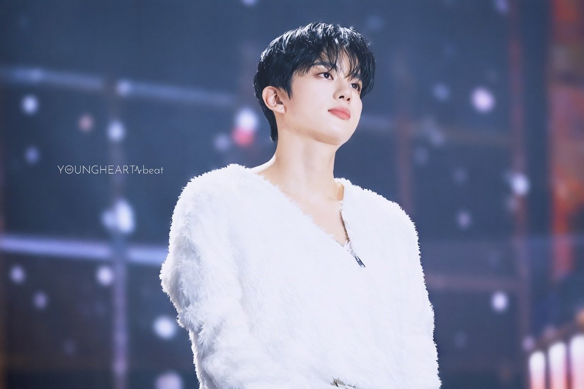 YOUNGHEART_beat's tweet photo. 2025.01.12
Farewell,Earth in SEOUL
#BAP #비에이피
#yooyoungjae #youngjae
#유영재 #영재 https://t.co/Y8lm9S6FSX