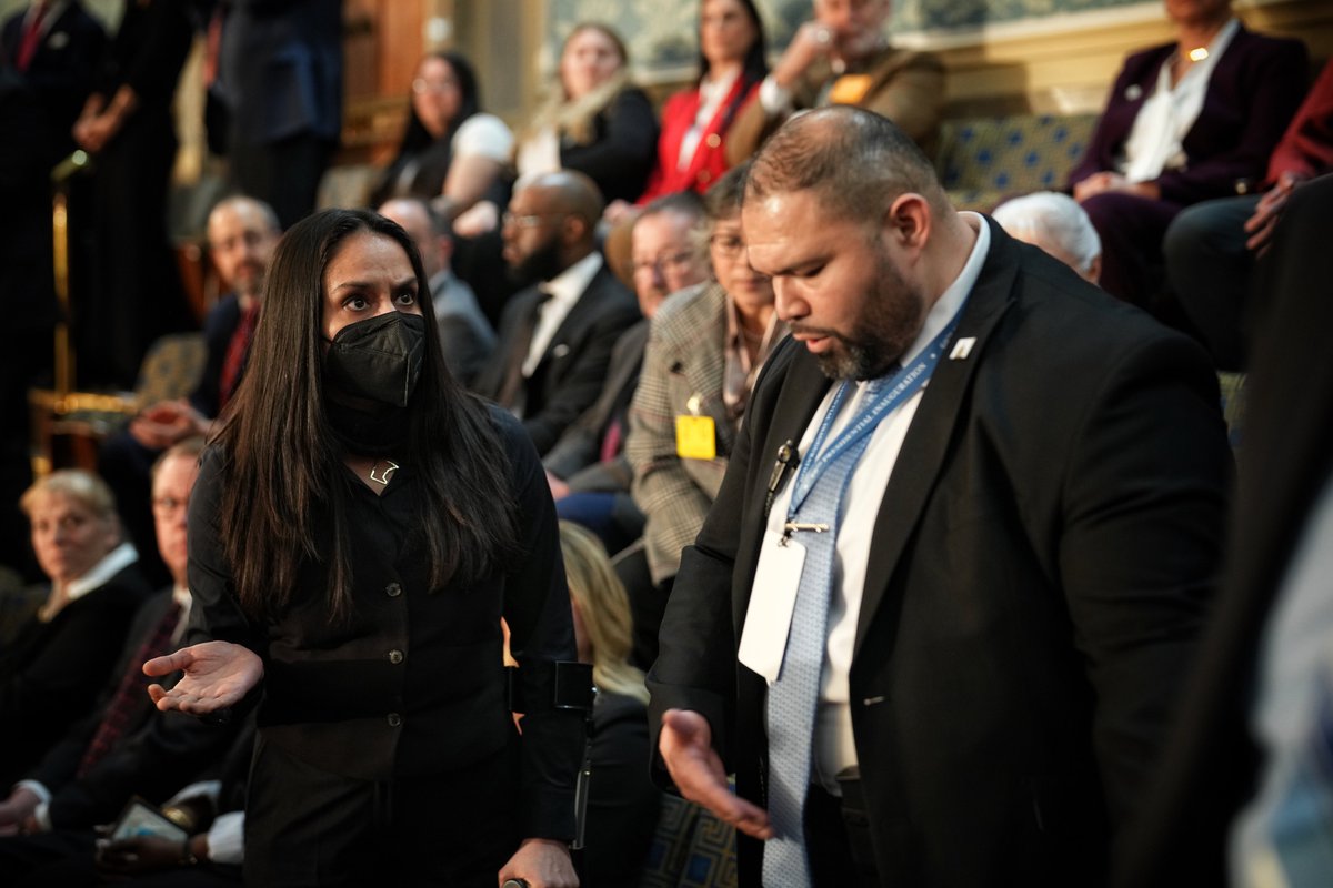 Frank Thorp V tweet media