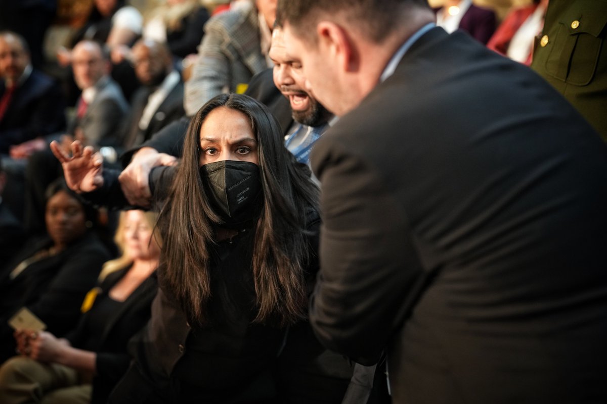 Frank Thorp V tweet media