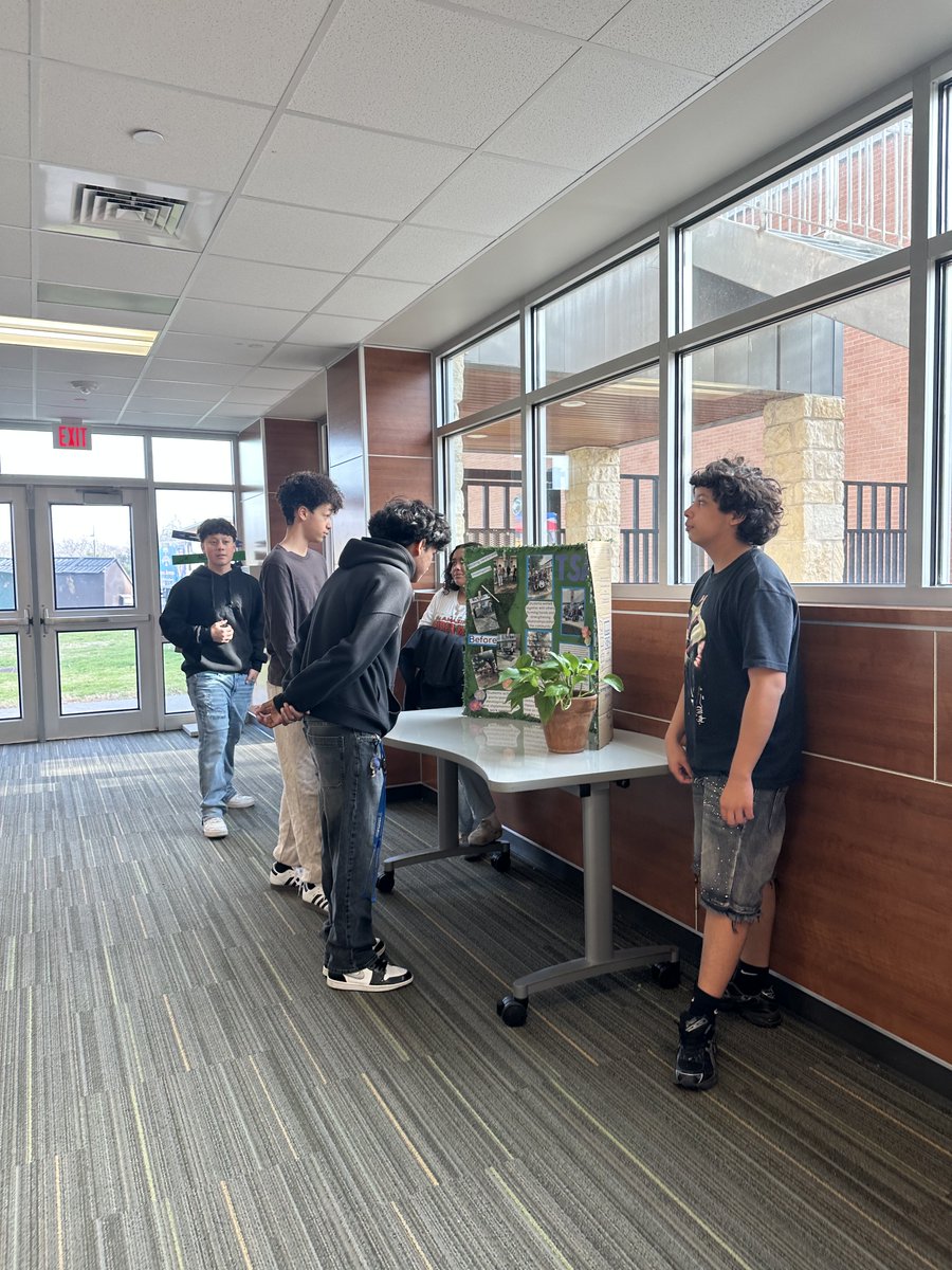 Travis Science Academy tweet media