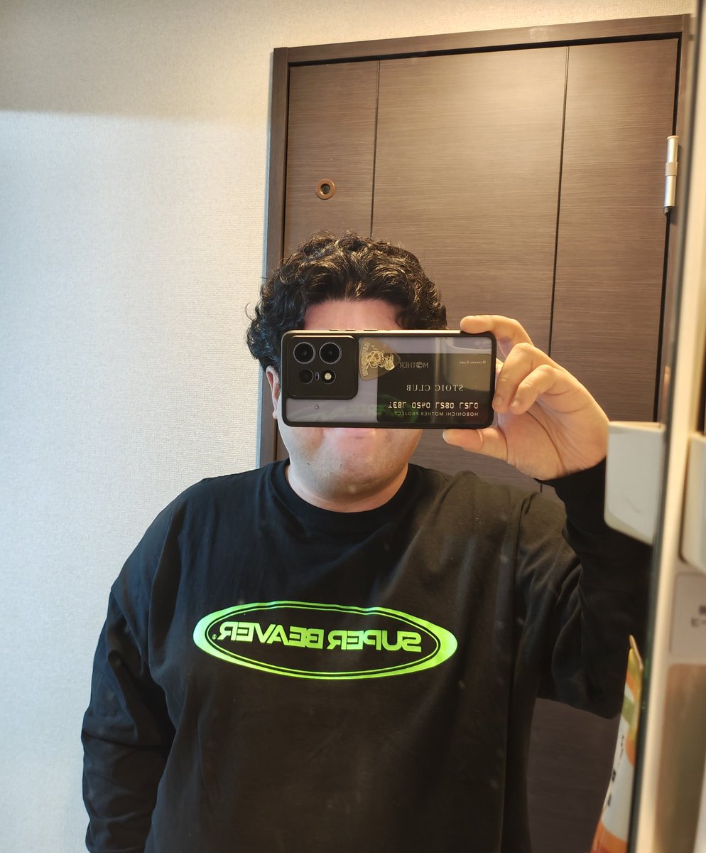 急にパーマかけたくなったからパーマにしてきました。
急にとか言ってるけど人生初パーマ👩🏻‍🦱
髪の毛にボリュームがあってなんか不思議な感じ🥳笑
いい感じにくるんくるんしてるかも🌀