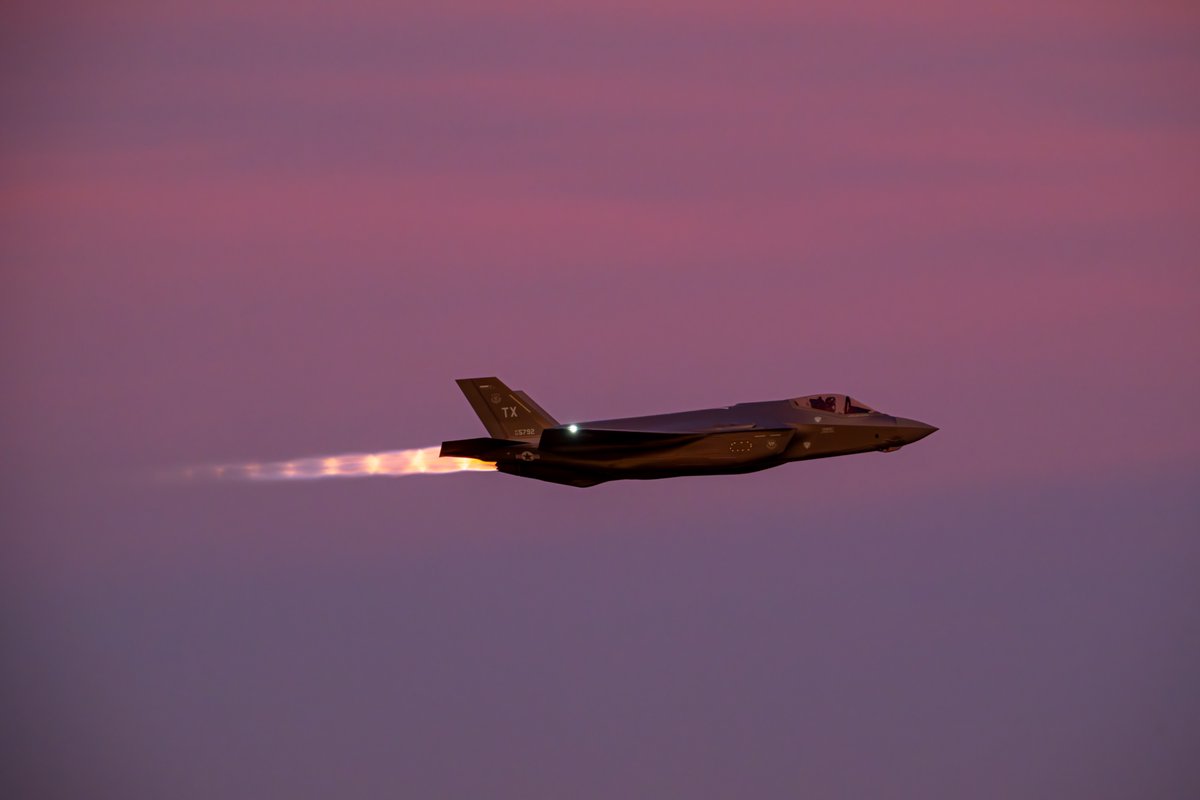 Christopher Cook tweet media