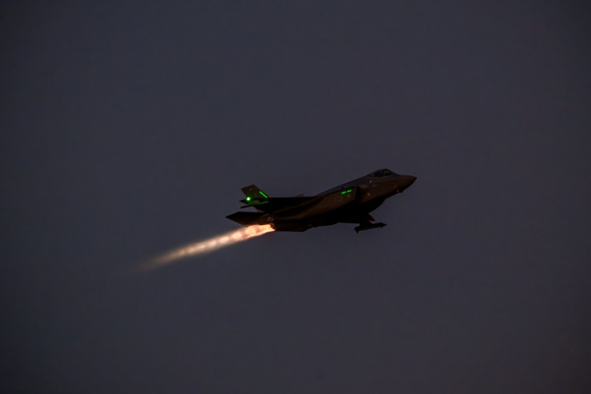 Christopher Cook tweet media