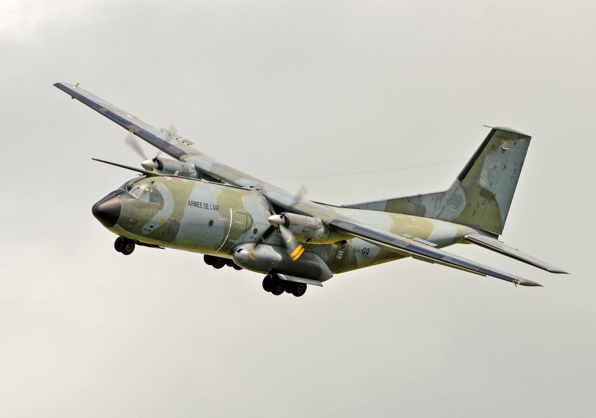 TheatrumBelli's tweet image. 25 février 1963 : premier vol du #Transall-C 160.
---
Aux mains du chef-pilote de Nord-Aviation Jean Lanvario, cet appareil de transport militaire vole pour la première fois le 25 février 1963 à Melun-Villaroche. Construit à 50 exemplaires pour la France et à 110 pour l’Allemagne