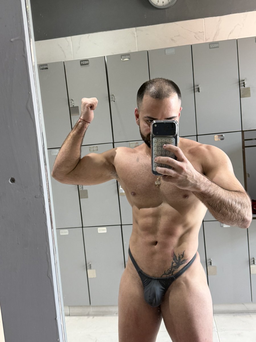carlos castellanos tweet media