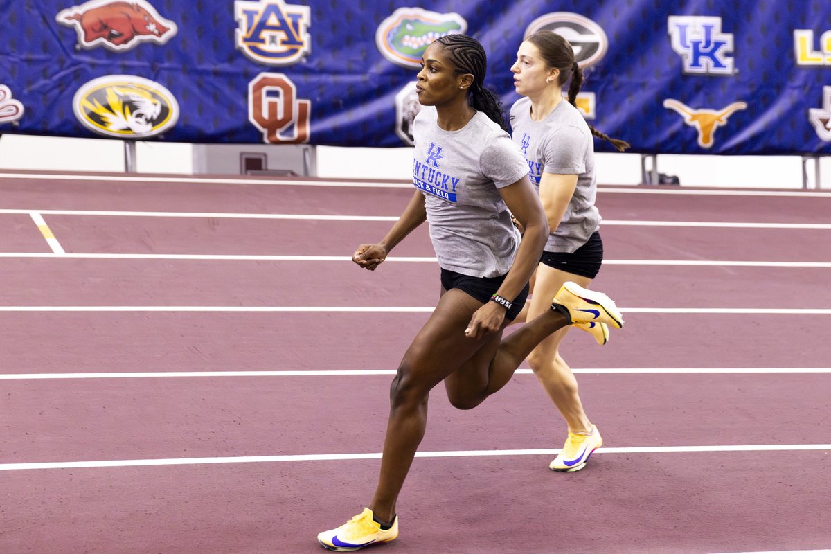 KentuckyTrack's tweet photo. The Cats are on the scene 😼

SEC Championships 🔜

#WeAreUK | #UKTF https://t.co/kNNOWbWFa8