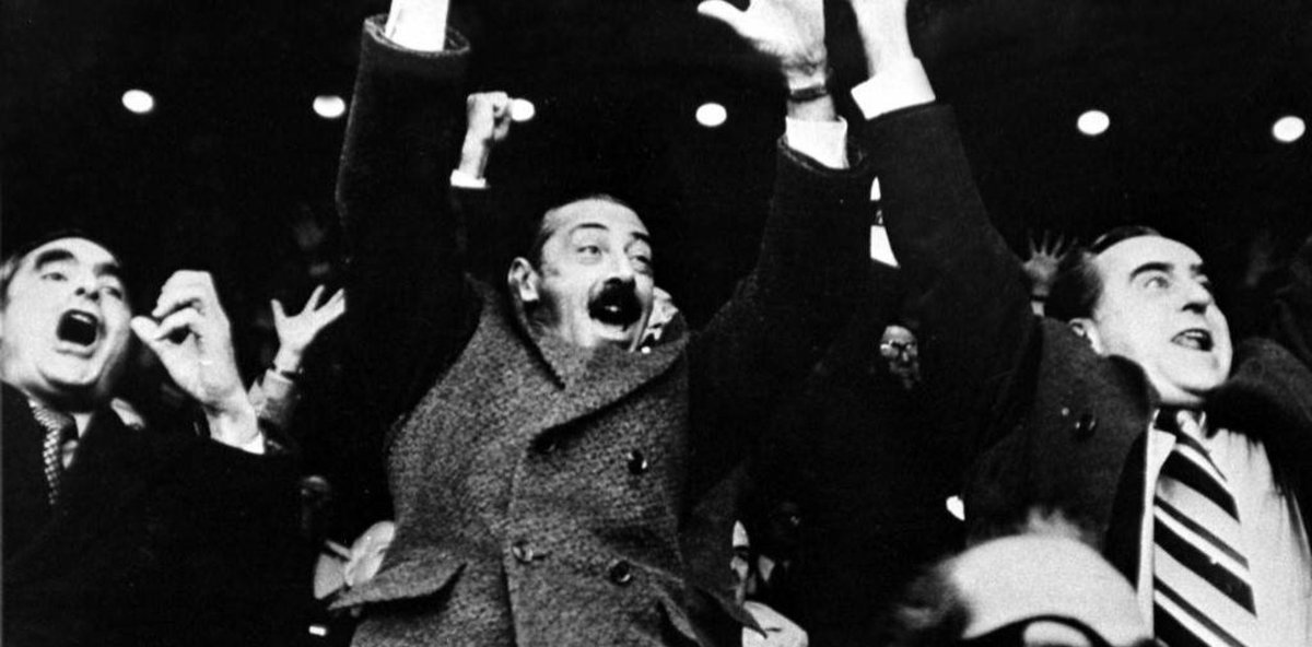 Dentro de 28 días se cumplen 50 años del Golpe de Estado que instauró la Dictadura de Videla y Martínez de Hoz.
Miles de desaparecidos, asesinatos, torturas, más de 10.000 presos políticos reconocidos en las cárceles, cientos de miles de exiliados. La guerra de Malvinas y el