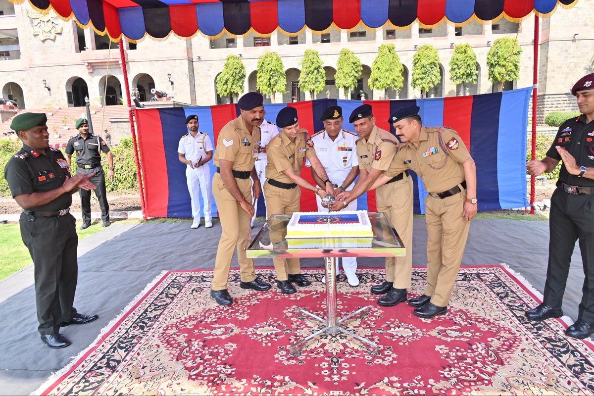 PRODefPune's tweet image. Saluting the 'Silent Sentinels'!
​The National Defence Academy celebrates the 79th Raising Day of the Defence Security Corps (#DSC). We honor the dedication and vigilance of our personnels who continue to guard our vital assets with unwavering commitment
#NDA 
@SpokespersonMoD