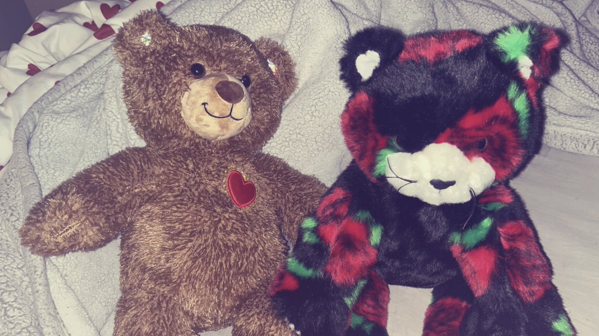littlestmilo's tweet photo. everyone meet orpheus and eurydice https://t.co/db2VwaIW0d