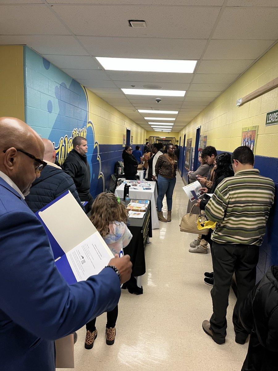 Elisabeth Halici tweet media